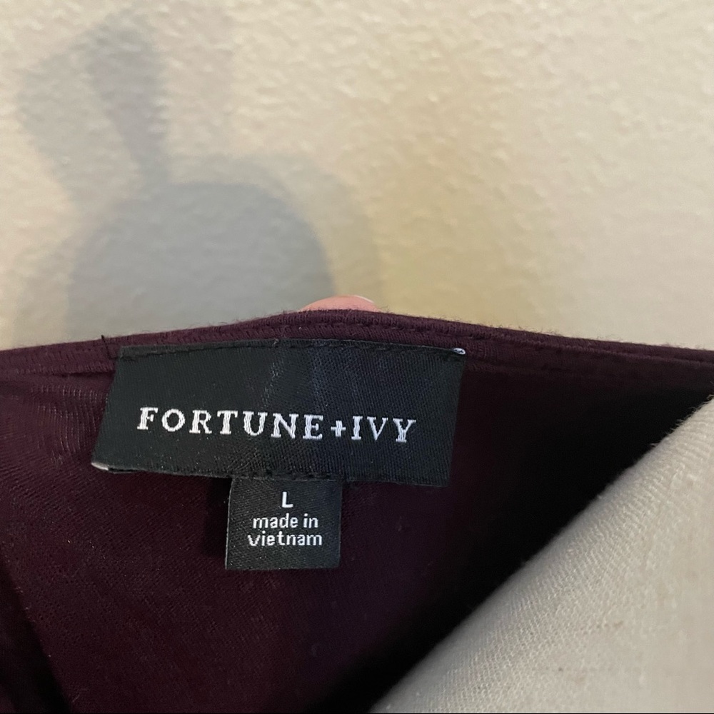 Fortune & Ivy Devora Burgundy Scallop Detail Long Sleeve Blouse Size Large - Picture 4 of 4